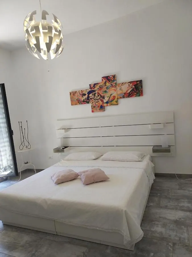 Affittacamere Hotel Pierpa'S House O Casa Pierpa Aeroporto di Catania Fontana Rossa